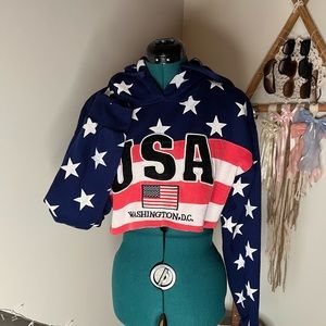 Cropped USA hoodie